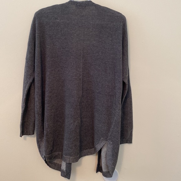 Wet Seal Size Large Charcoal Grey Cardigan - Picture 4 of 5